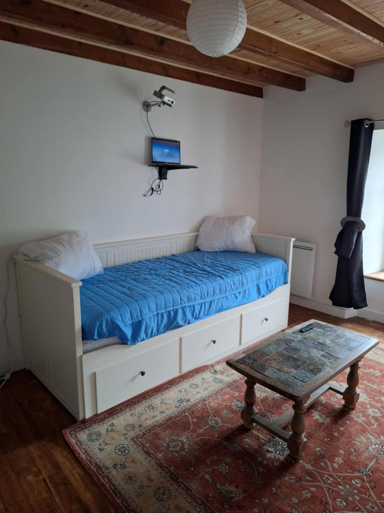 Gite Des Monts D'Arree La Feuillee Bagian luar foto