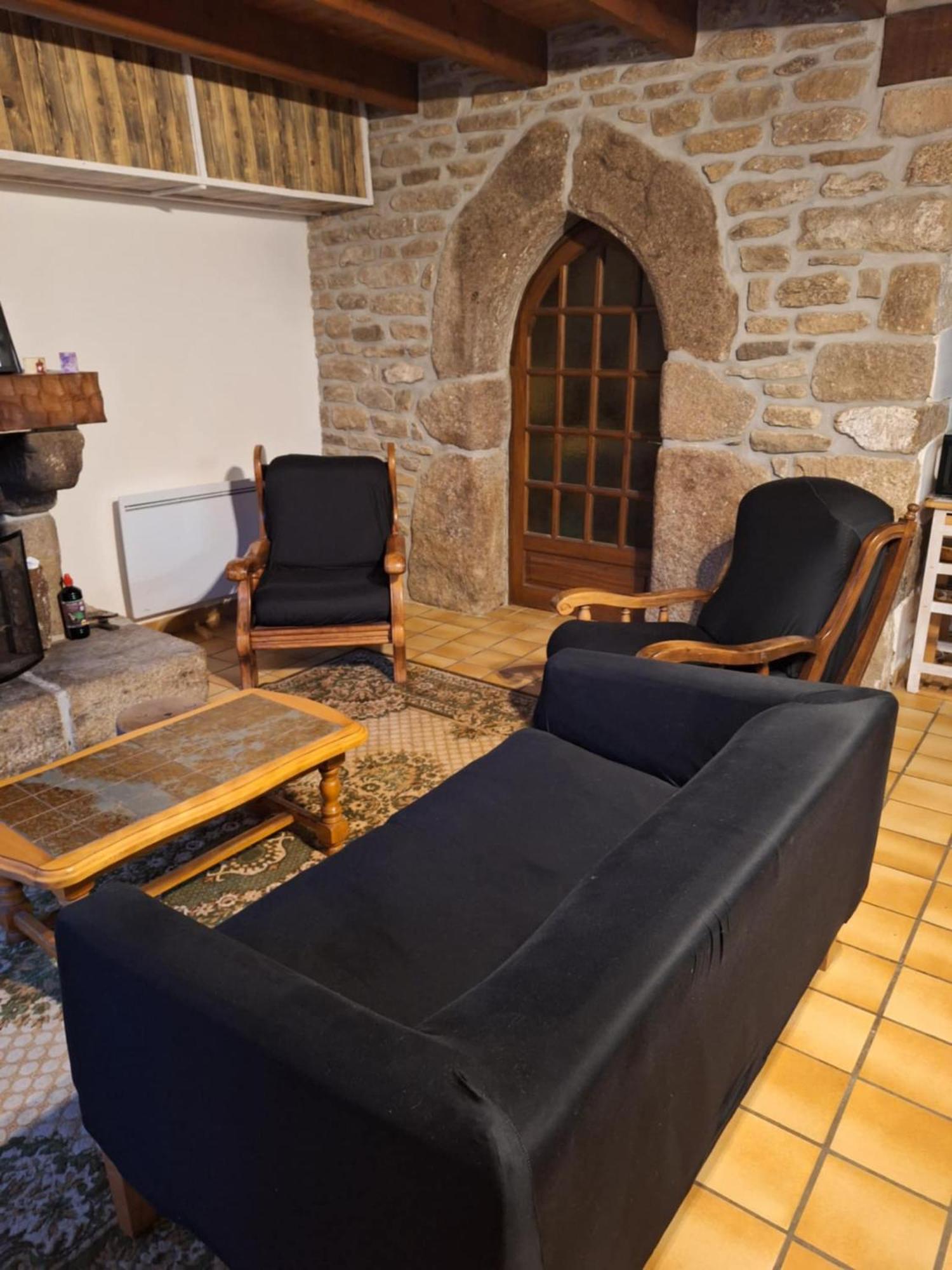 Gite Des Monts D'Arree La Feuillee Bagian luar foto